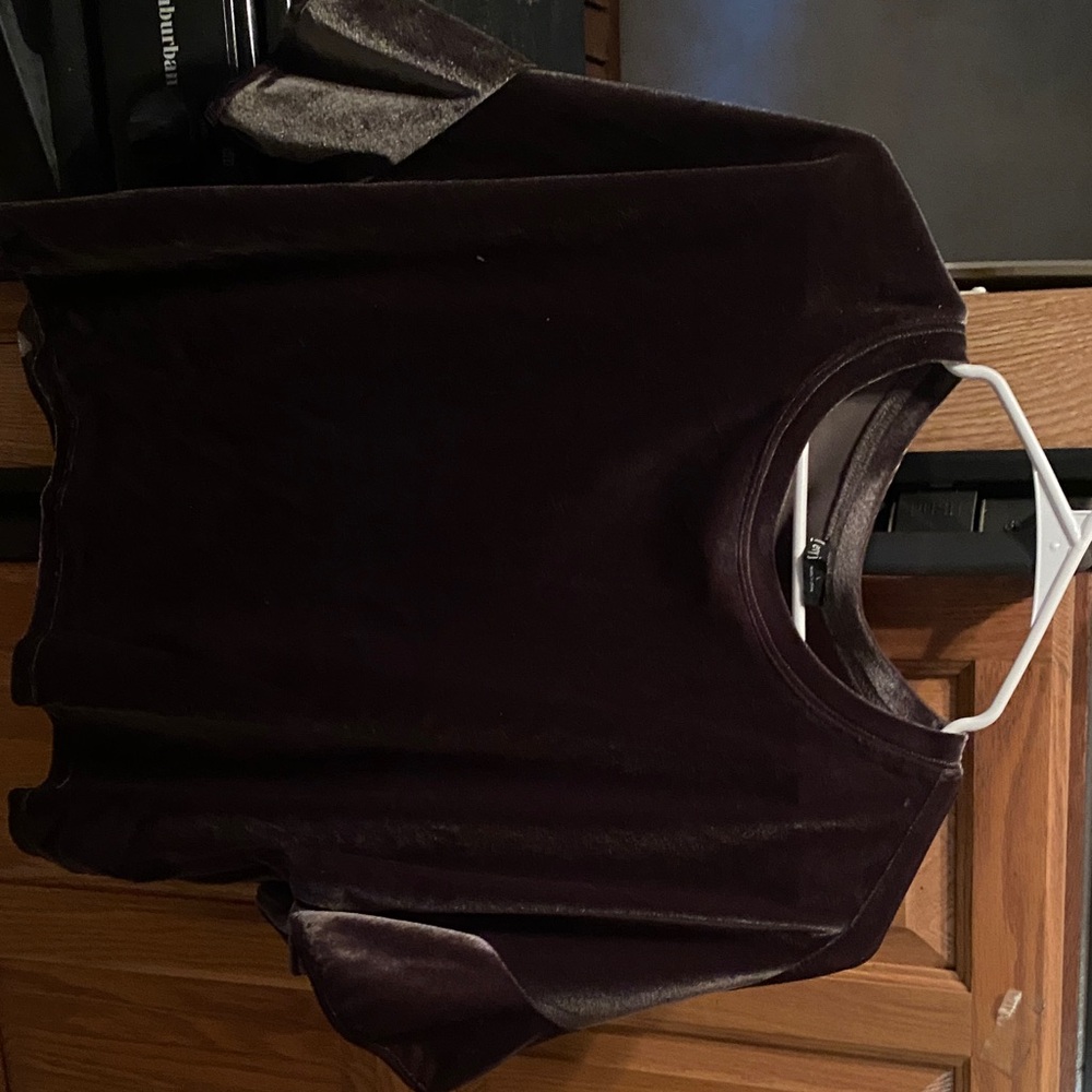 Velvet Dark Top